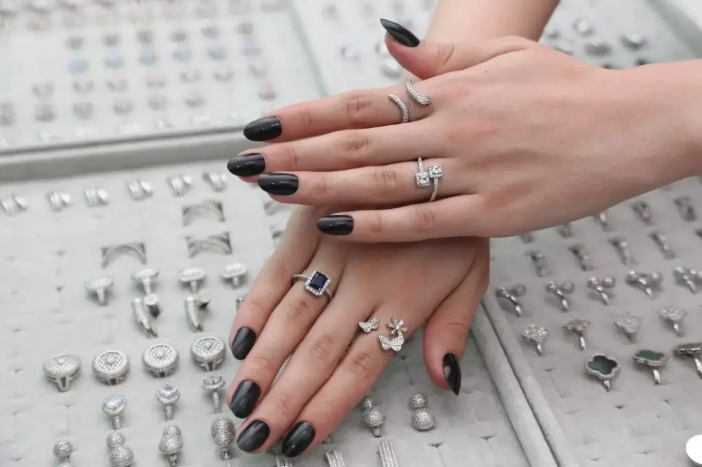 Whisper of Love Ring | خاتم همسة حب