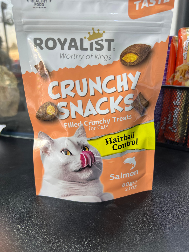 اكل قطط Royalist