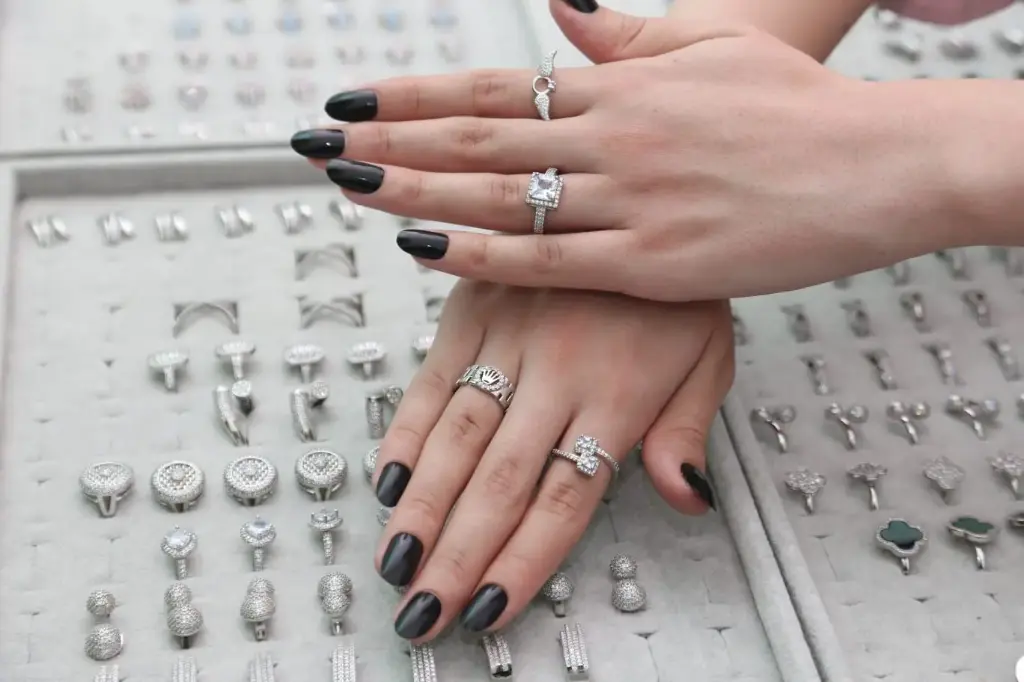 Heart Sparkle Ring | خواتم لمعة القلوب 