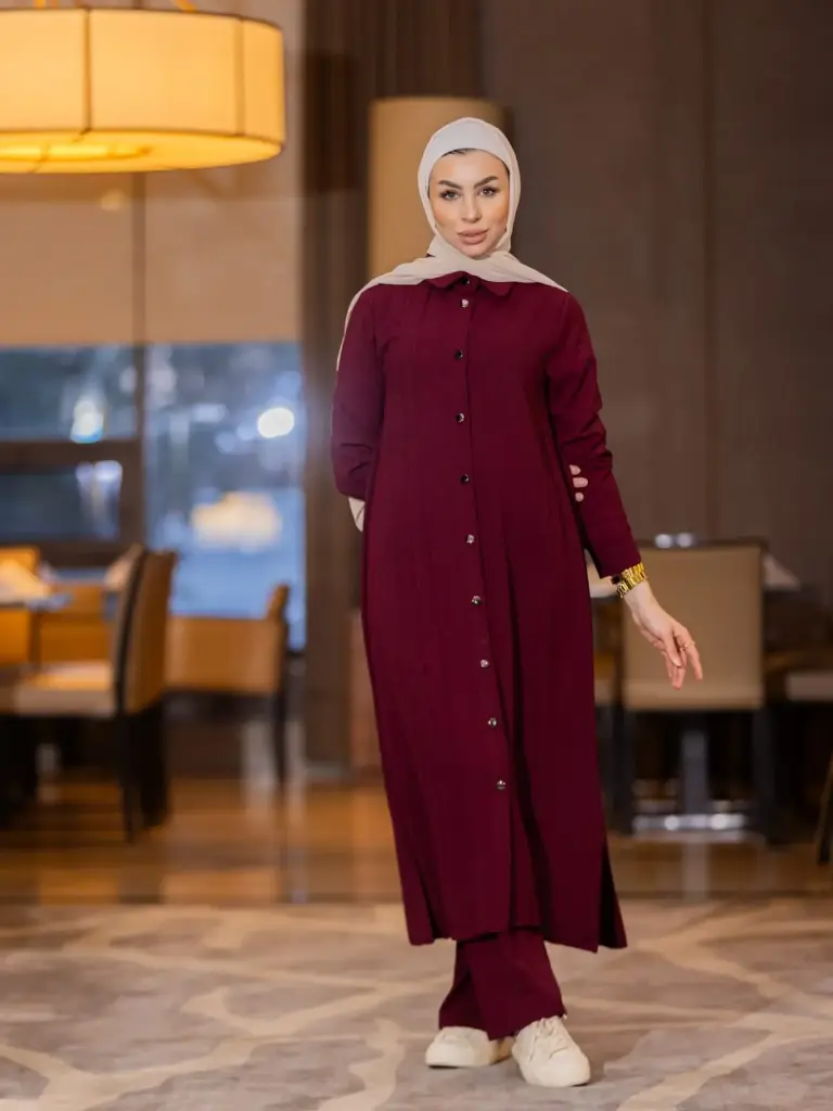 طقم نسائي  Women's Outfit