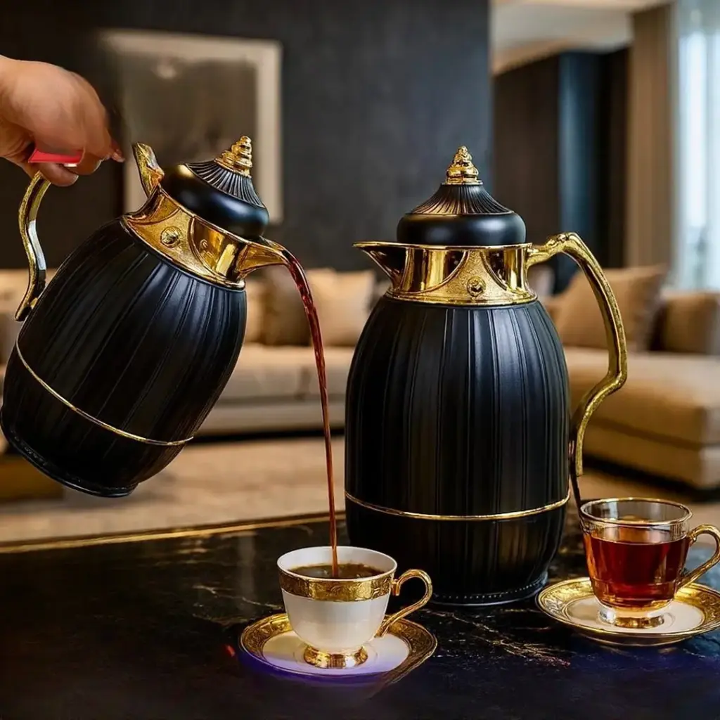 طقم دلة قهوة عربي باللون الاسود 