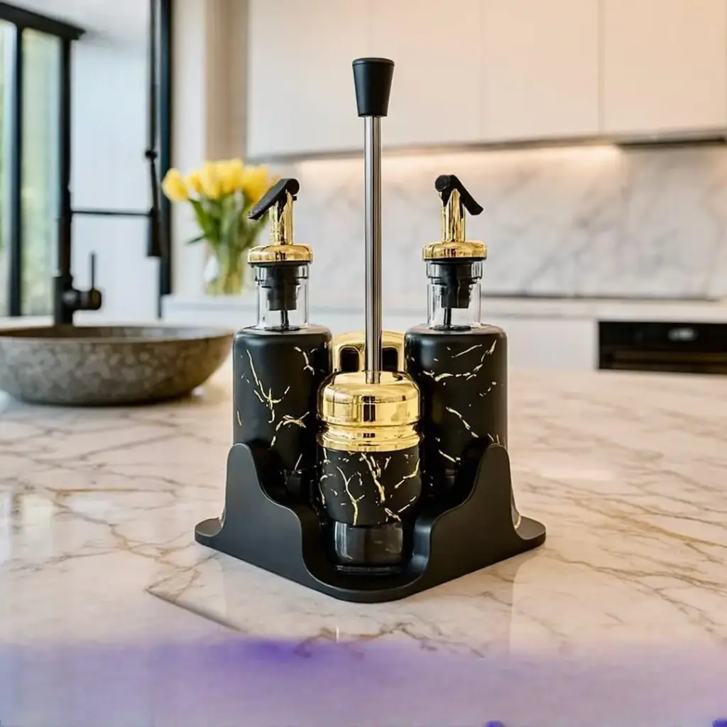 طقم للزيوت او البهارات 