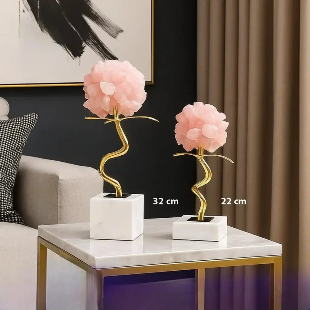 تحف على شكل وردة زهرية اللون 