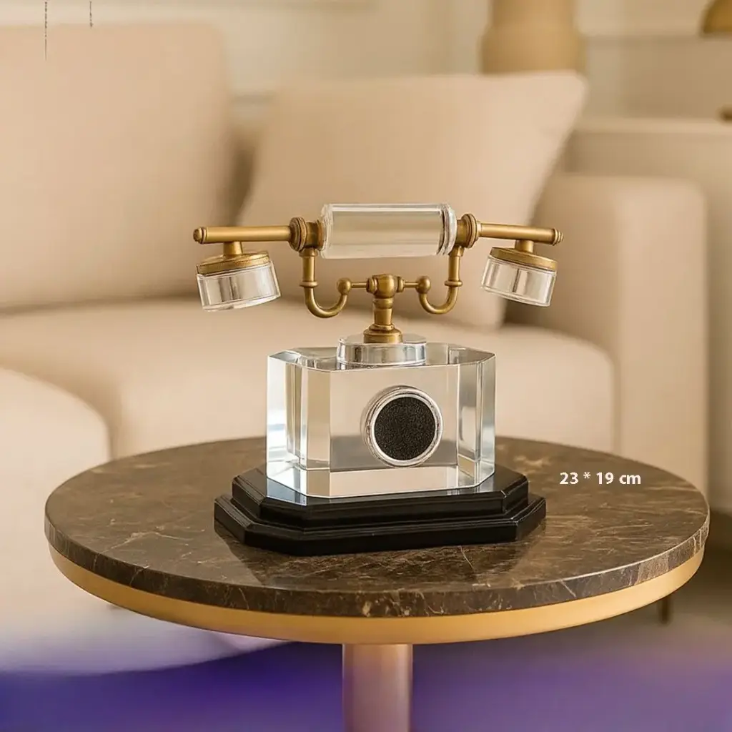 تحف زجاجية على شكل هاتف 