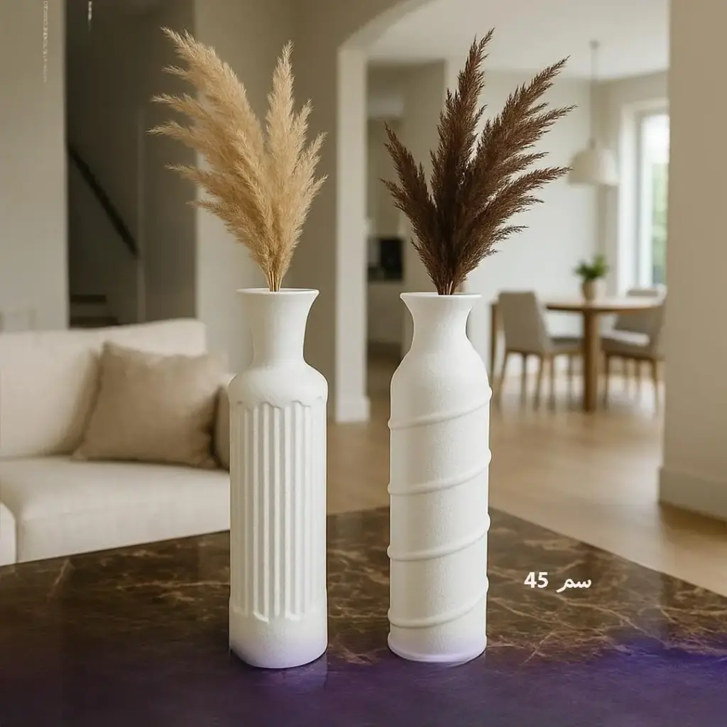 تحف على شكل قاروره 