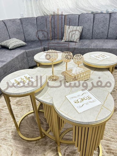 طربيزات بهيكل معدني وسطح ماربل بديل الرخام