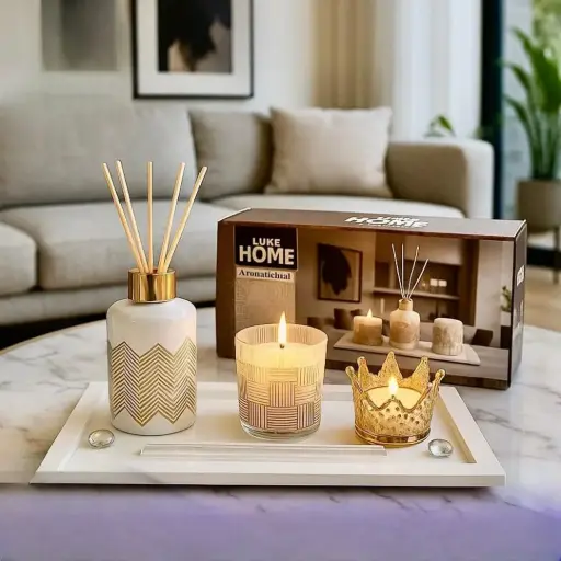 طقم مبخرة عطر و كاسات شموع على لوح خشبي صغير 