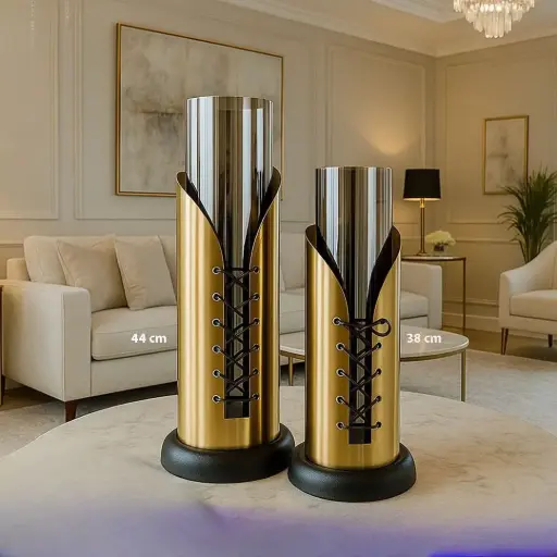 تحف زجاجيه اسطوانية الشكل 