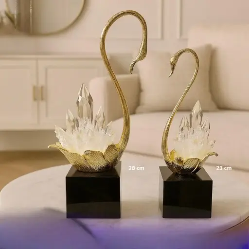 طقم تحف على شكل اوزة و كرستال 