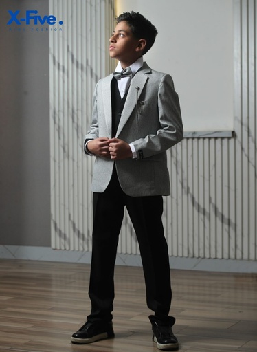 بدلة الأمير الرمادية