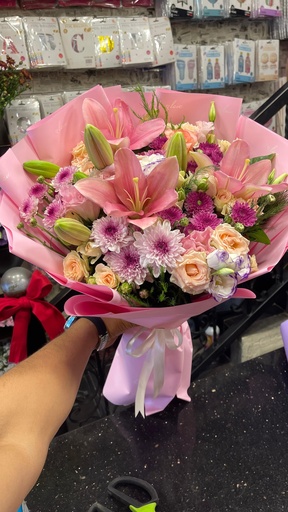 ورد طبيعي بالوان مميزه 