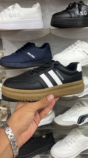 حذاء جلد مبط ومريح بتصميم جذاب